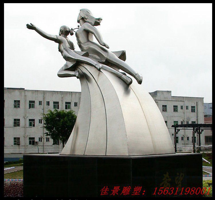 不锈钢奔腾飞翔 广场景观雕塑 不锈钢奔腾飞翔 广场景观雕塑