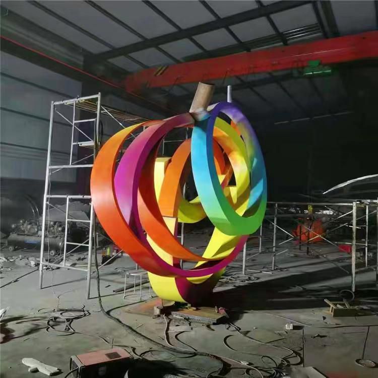 玻璃钢雕塑表面出现划痕怎么办