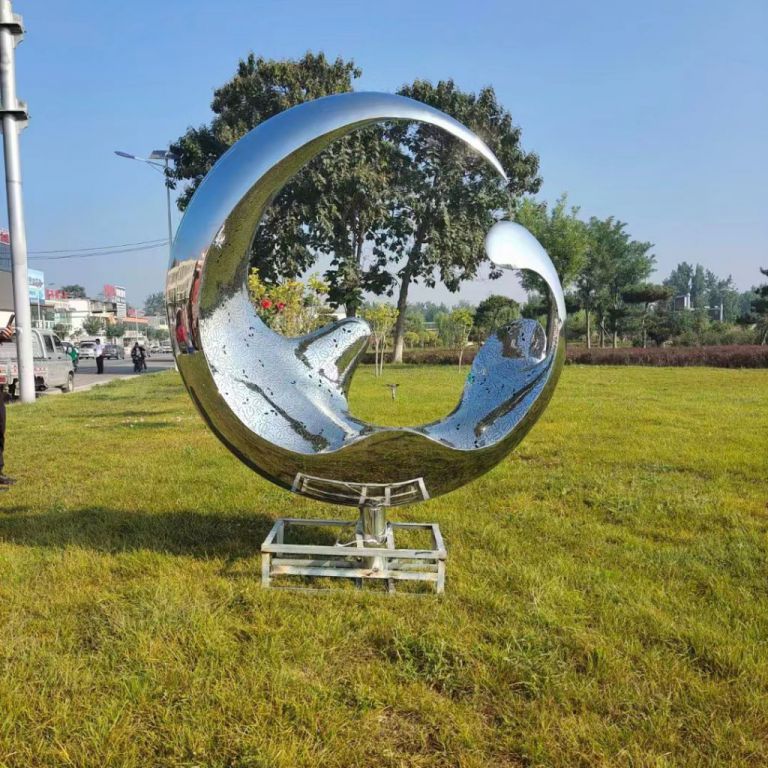 城市景观雕塑的色彩设计如何与周围环境相协调