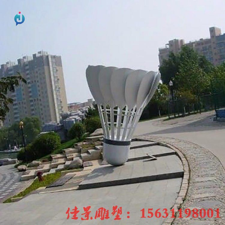 如何选择适合城市雕塑的材料