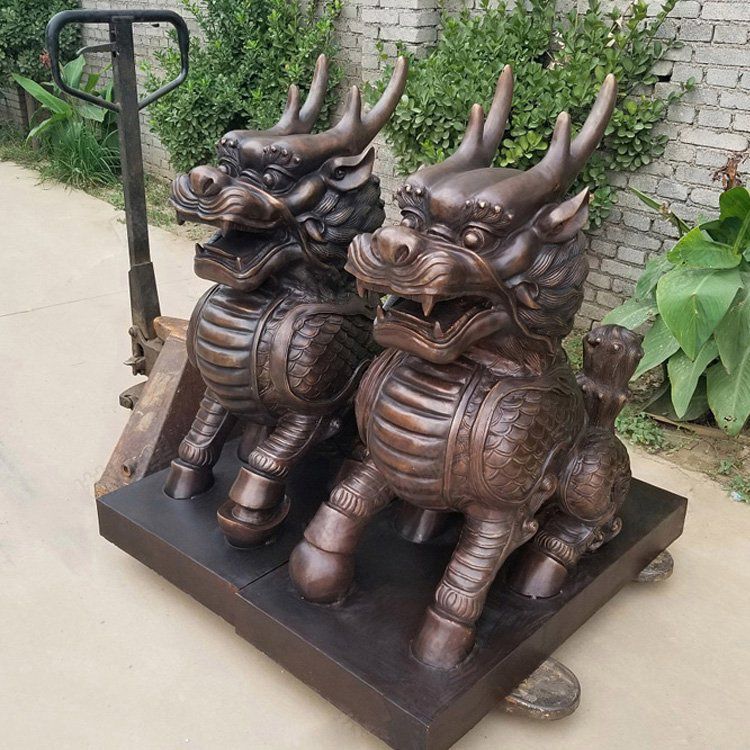如何对铸铜雕塑进行日常保养维护