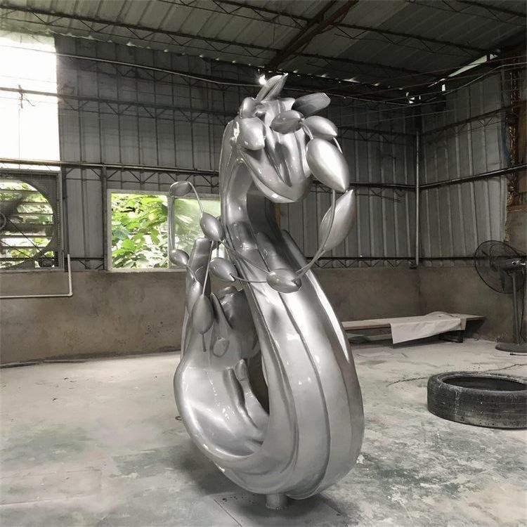 水花雕塑的色彩工艺如何实现 “水” 的透明感与动态视觉效果