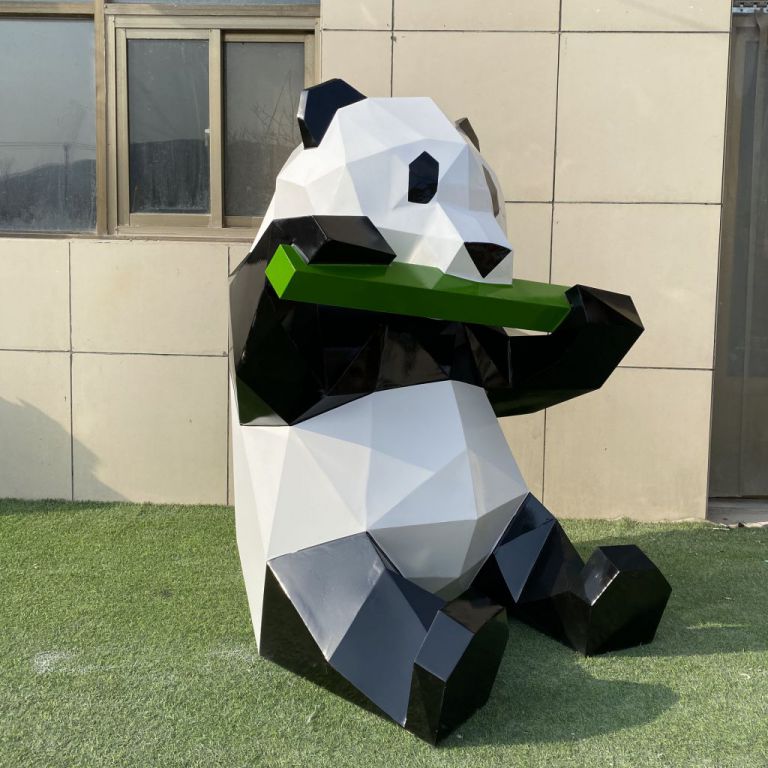铸铜熊猫雕塑的翻模和铸造工艺要点是什么