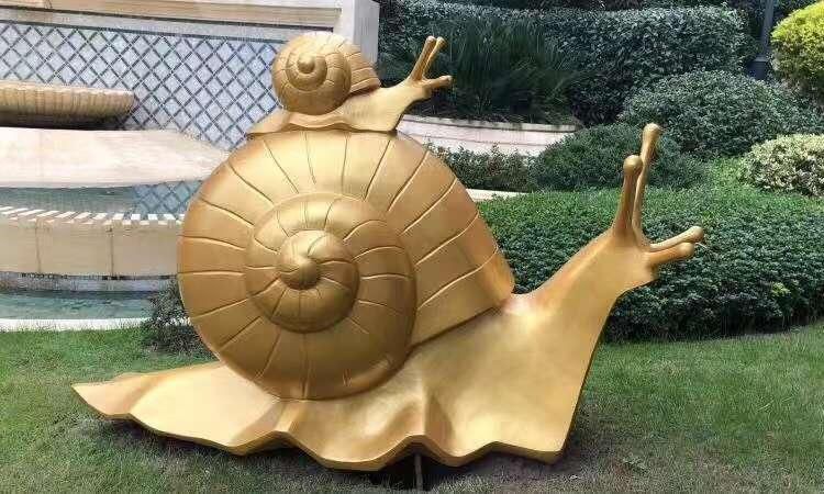 制作一件大型蜗牛雕塑需要经过哪些步骤