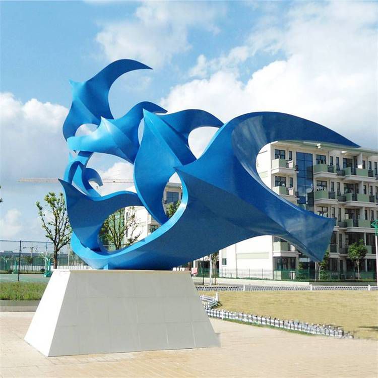 飞鸽雕塑常用的材料有哪些，不同材料在工艺上有何差异