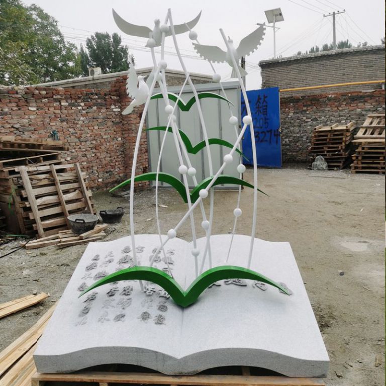 大型飞鸽雕塑的安装过程中，如何确保结构安全与稳定性