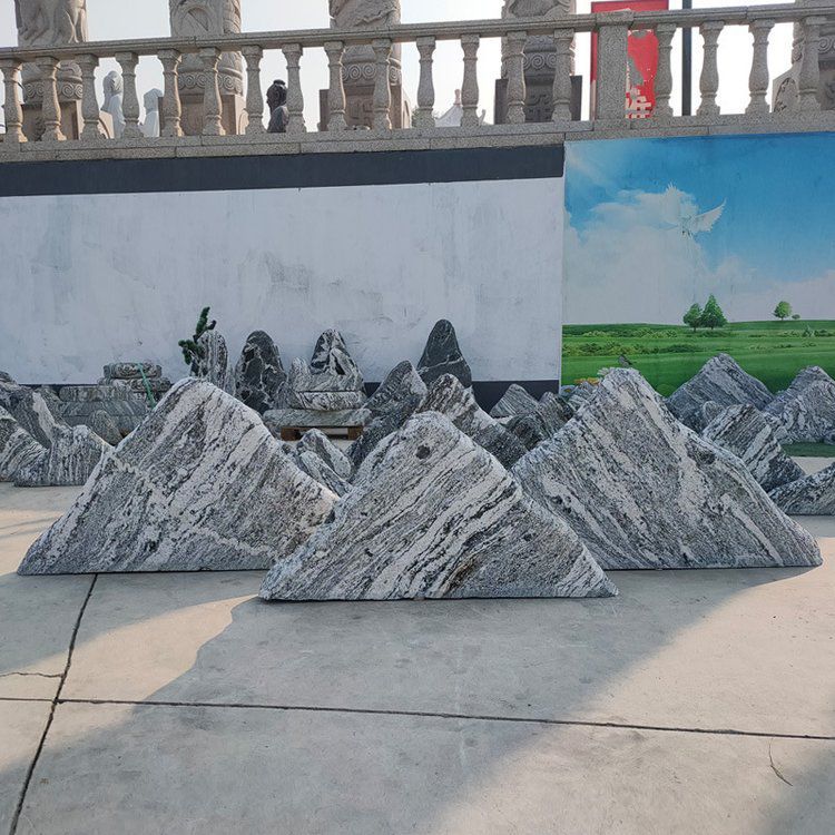 小型庭院和大型公园的风景石设计有何差异