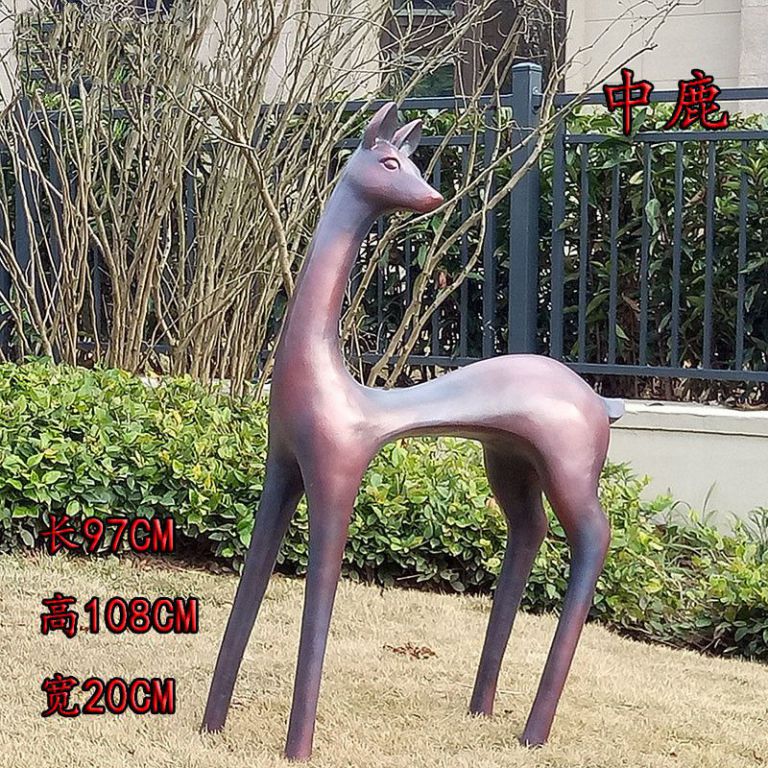 小型庭院与大型庭院在雕塑设计上有哪些差异