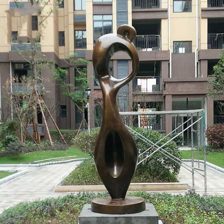 庭院雕塑的主题选择应考虑哪些因素