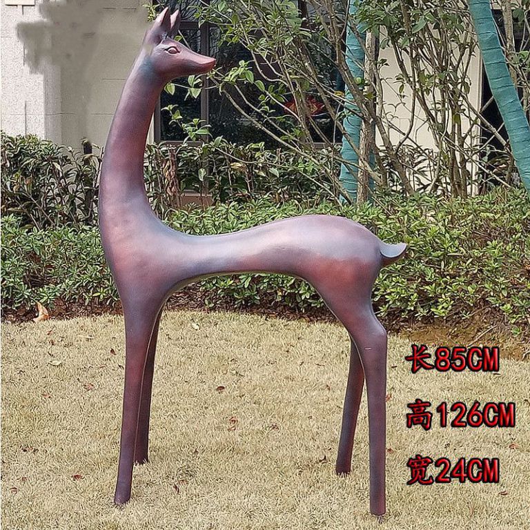 庭院雕塑选择何种材料更耐用且适配户外环境