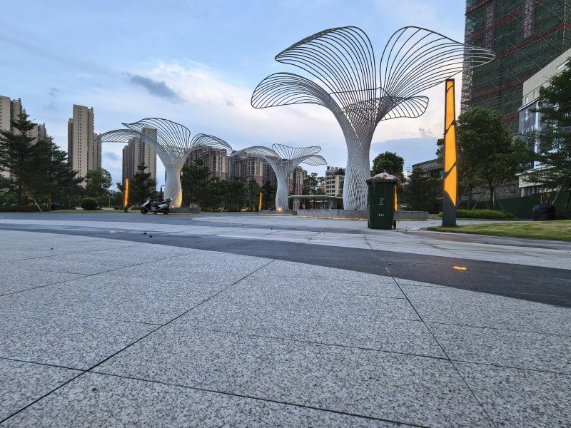 镂空树雕塑常用的材料有哪些？