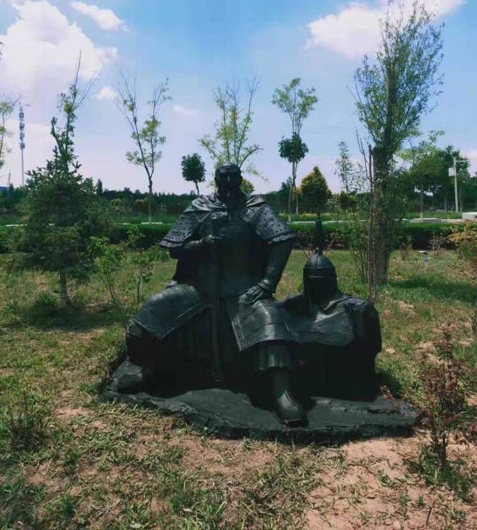 人物雕塑材质选择如何匹配设计风格与场景？