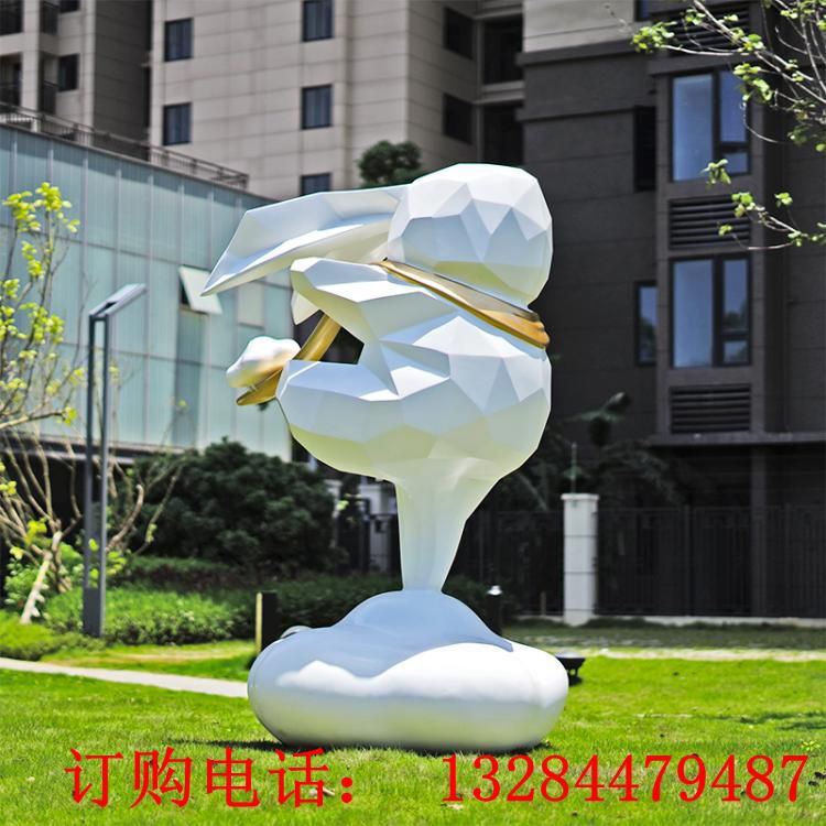 不锈钢几何围巾兔子雕塑