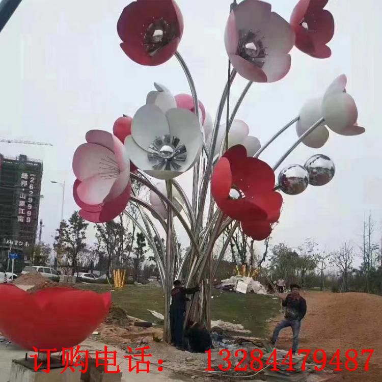 大型不锈钢花朵群雕塑