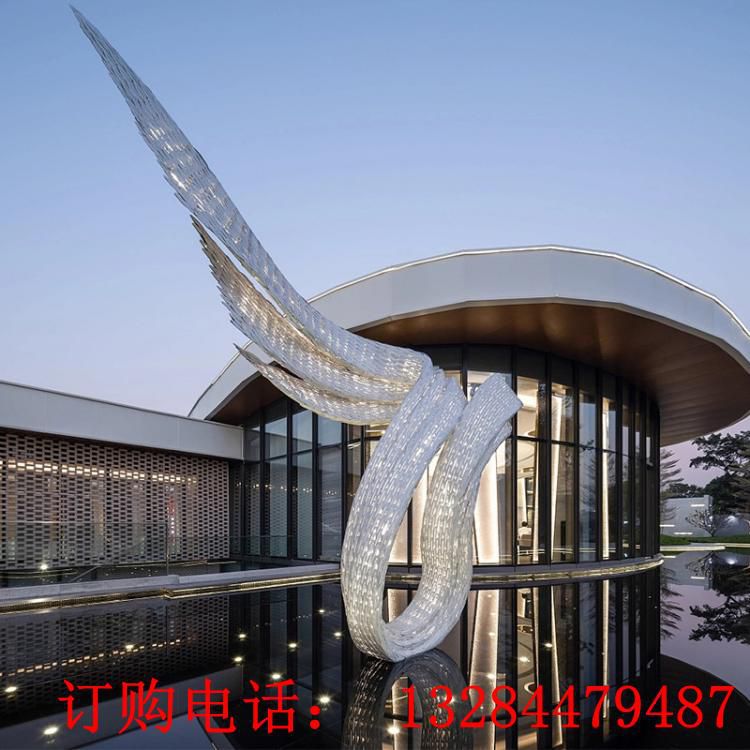 大型不锈钢发光镂空抽象翅膀雕塑