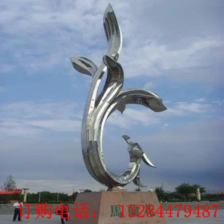 大型不锈钢马兰花雕塑
