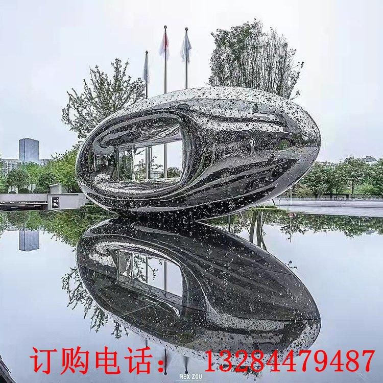 不锈钢椭圆雕塑