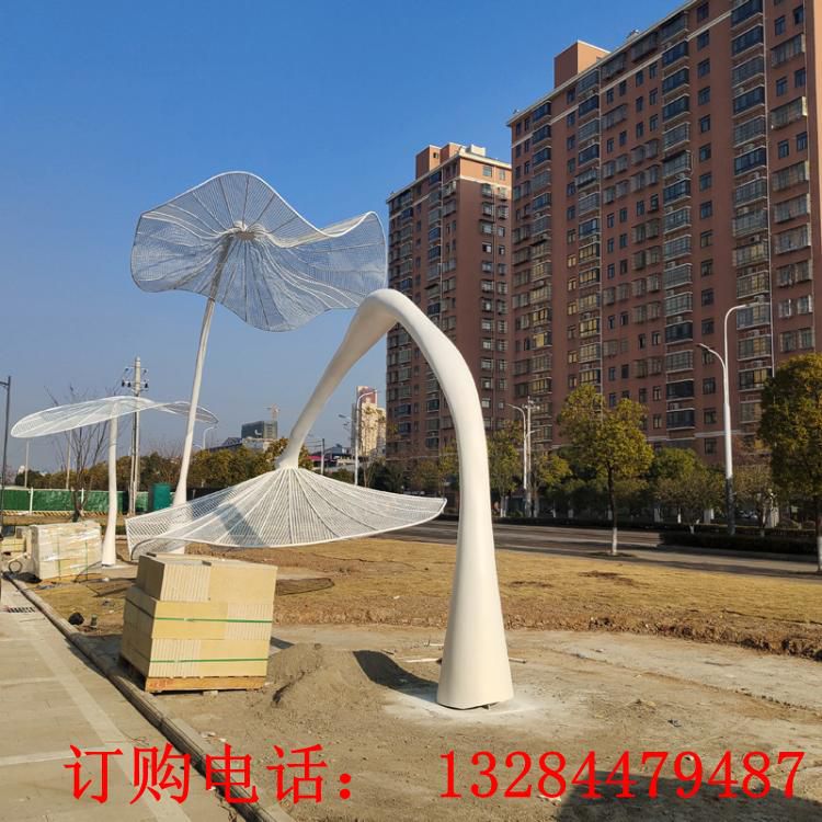 不锈钢喇叭花雕塑