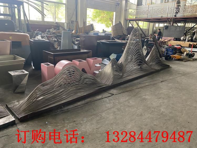 不锈钢切片假山雕塑