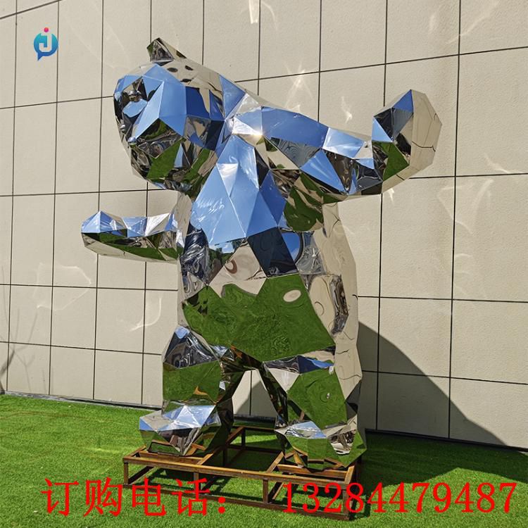不锈钢镜面几何熊猫商业街雕塑
