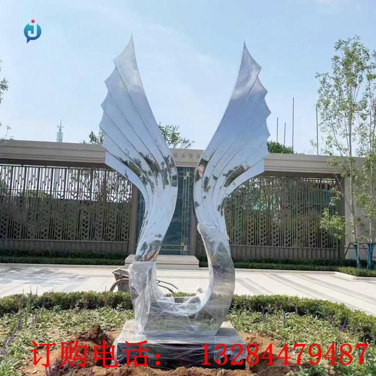 不锈钢镜面翅膀广场雕塑