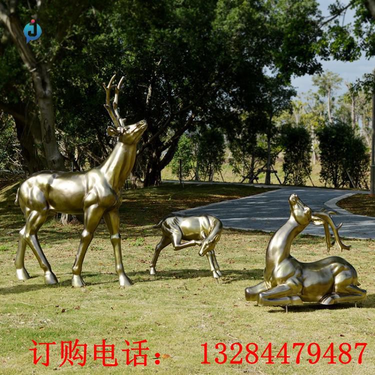 铸铜梅花鹿动物雕塑