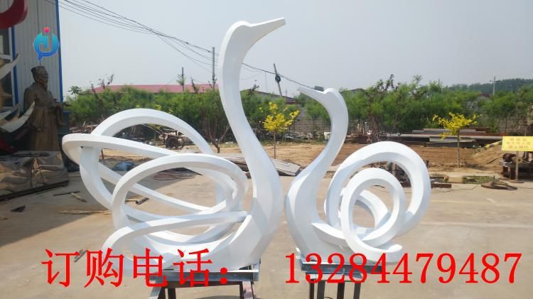 不锈钢抽象天鹅水景雕塑