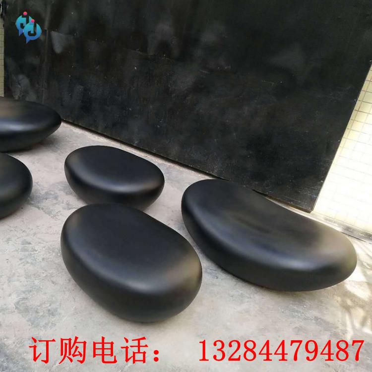 石雕鹅卵石雕塑