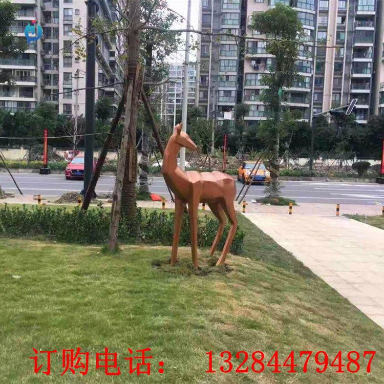 铸铜几何鹿雕塑