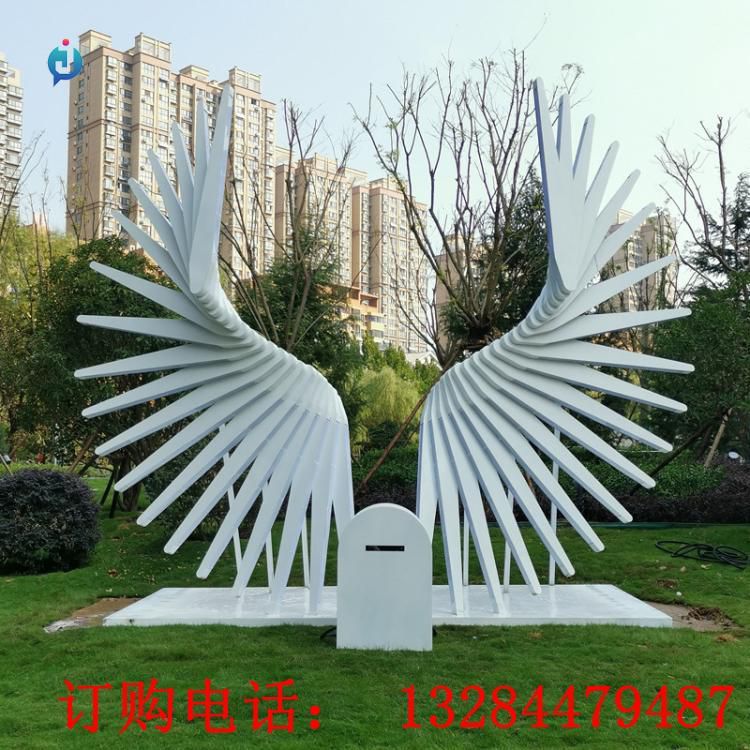 不锈钢风动翅膀雕塑