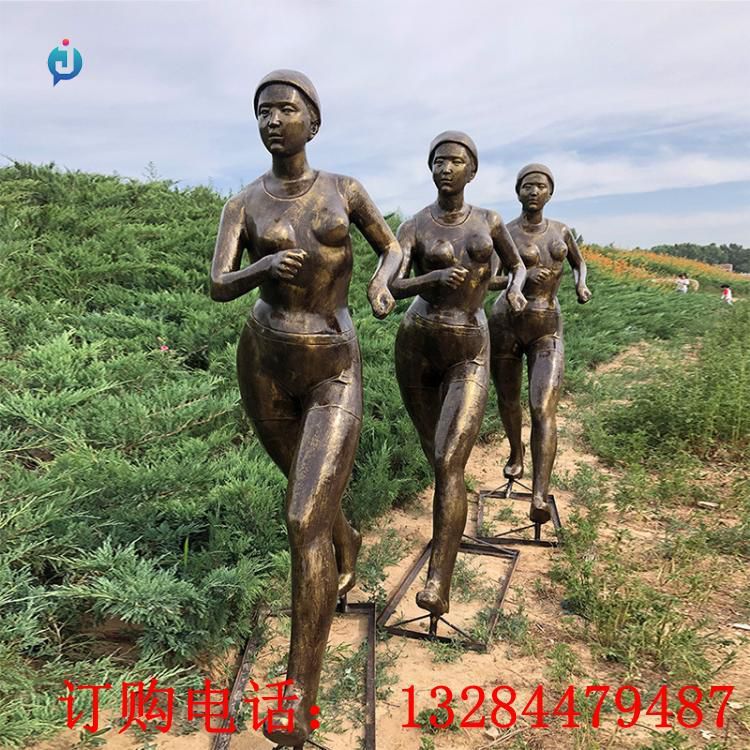 铸铜人物疾走雕塑