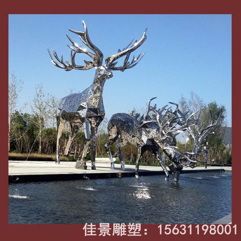 抽象不锈钢镜面麋鹿雕塑