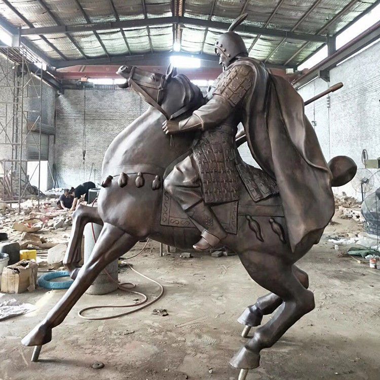 西方人物骑马景观铜雕