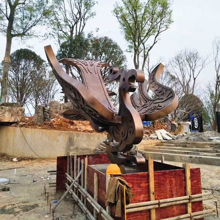 大型孔雀铜雕