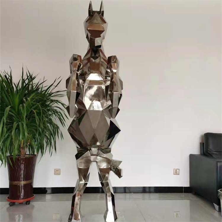 不锈钢马抬腿动物雕塑