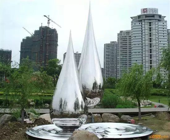 不锈钢户外镜面水滴雕塑