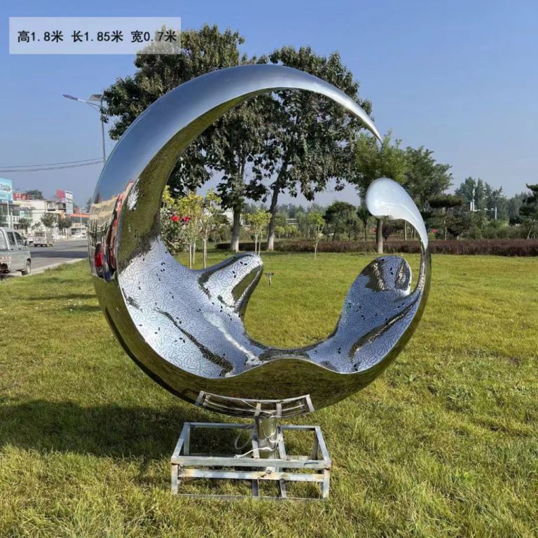 不锈钢月牙球雕塑 白钢雕塑空心圆球