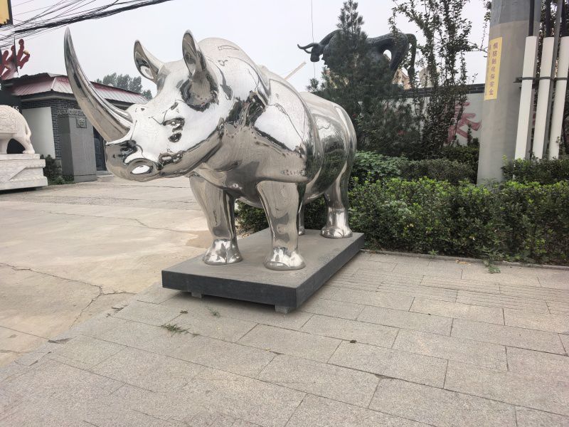 广场不锈钢犀牛雕塑