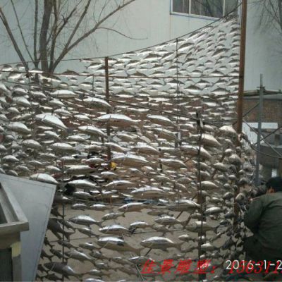 园林不锈钢鱼群雕塑