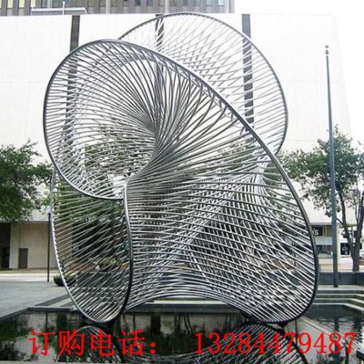 大型不锈钢莫比乌斯环雕塑