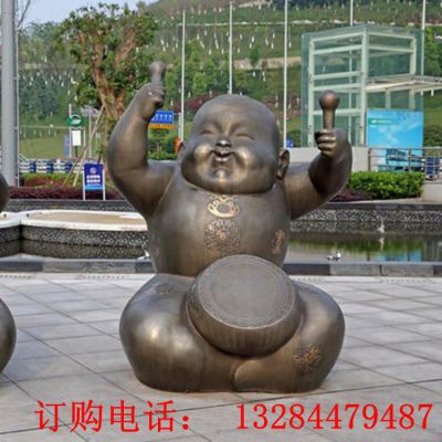 小孩敲鼓造型铜雕