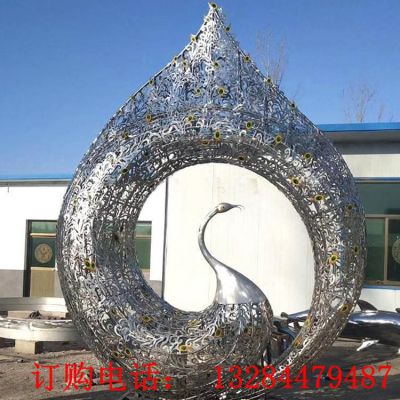 不锈钢镂空孔雀抽象雕塑