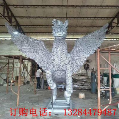 不锈钢镂空飞马雕塑