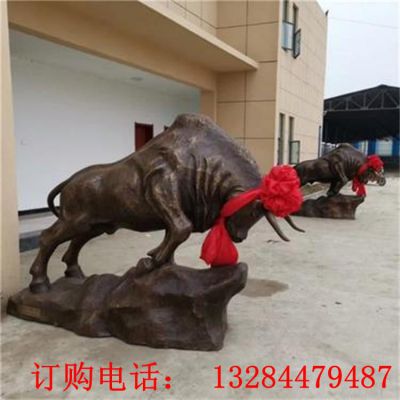 大型奋斗牛铜雕