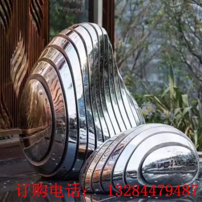 不锈钢镜面切片石头雕塑