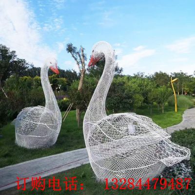 不锈钢编织镂空天鹅雕塑