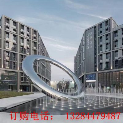 不锈钢镜面圆环雕塑