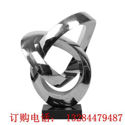 不锈钢镜面莫比乌斯环雕塑