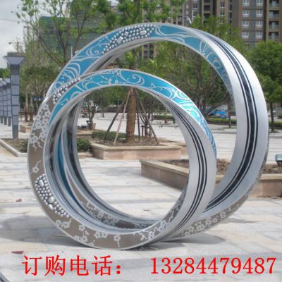 不锈钢双圆环雕塑