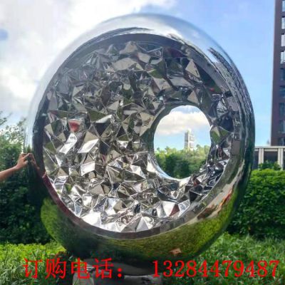 不锈钢圆环雕塑